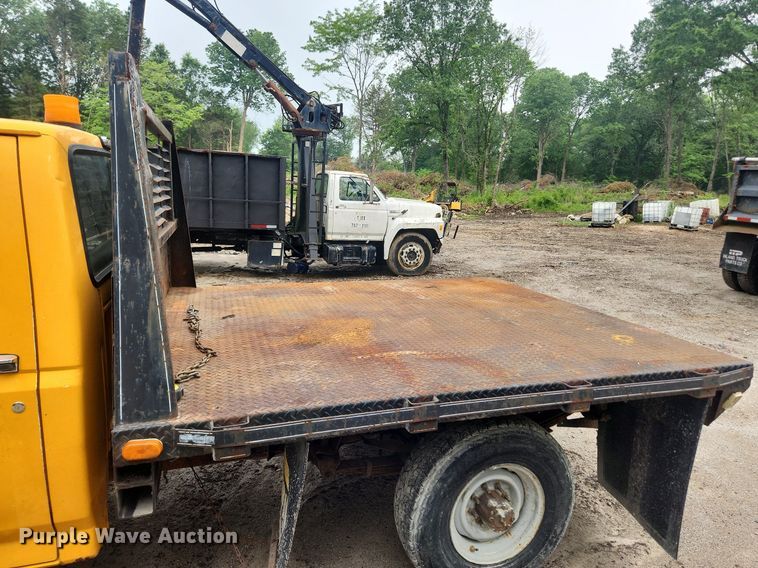 image for item LX9576 1993 Ford F250 XL  dump flatbed pickup truck