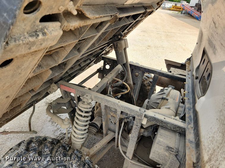 image for item LX9601 2014 Bobcat 3400XL  utility vehicle