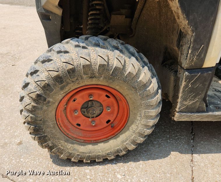 image for item LX9602 2016 Bobcat 3400XL  utility vehicle