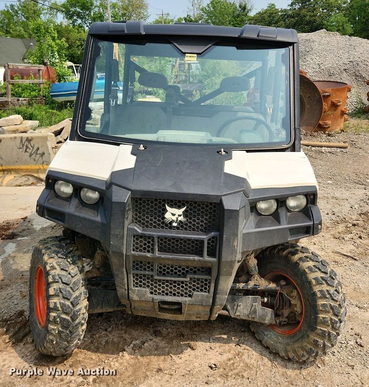 image for item LX9605 2015 Bobcat 3400XL  utility vehicle
