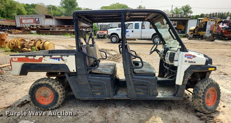 image for item LX9605 2015 Bobcat 3400XL  utility vehicle