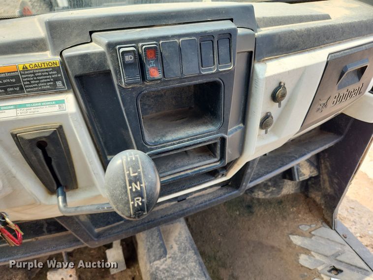 image for item LX9605 2015 Bobcat 3400XL  utility vehicle