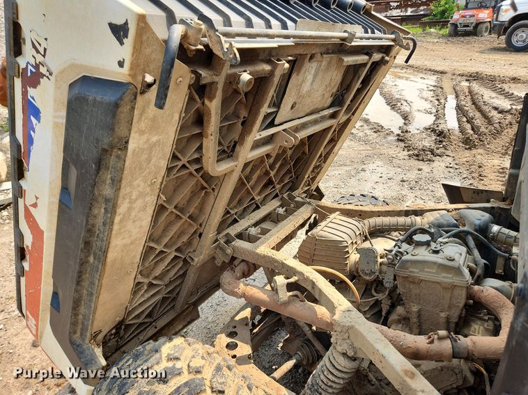 image for item LX9605 2015 Bobcat 3400XL  utility vehicle