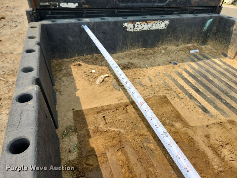 image for item LX9605 2015 Bobcat 3400XL  utility vehicle