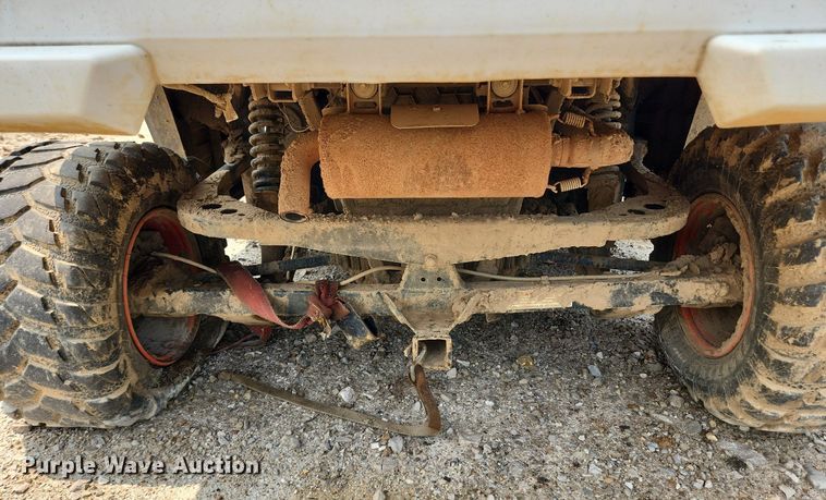 image for item LX9605 2015 Bobcat 3400XL  utility vehicle