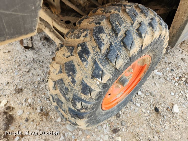 image for item LX9605 2015 Bobcat 3400XL  utility vehicle