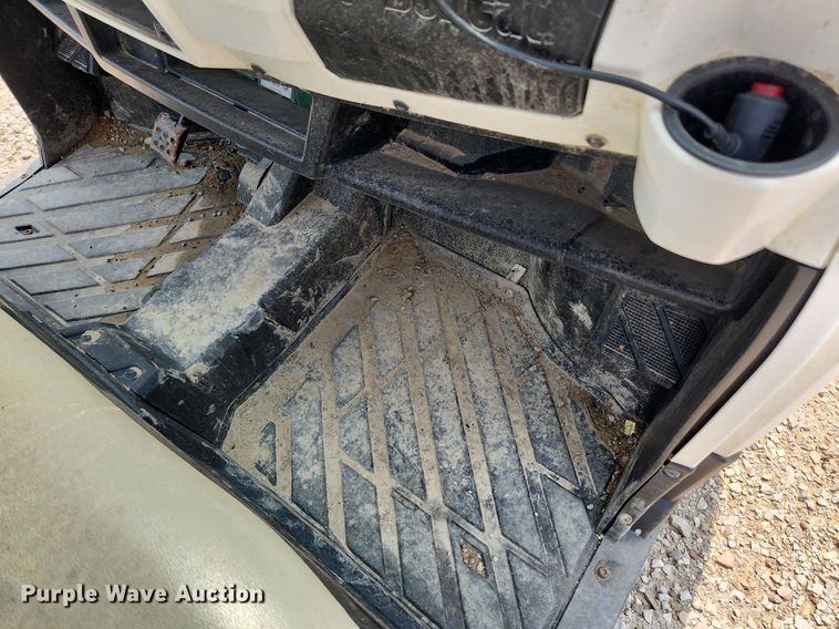 image for item LX9606 2015 Bobcat 3400XL  utility vehicle