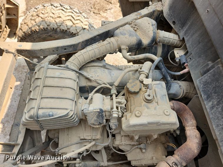 image for item LX9606 2015 Bobcat 3400XL  utility vehicle