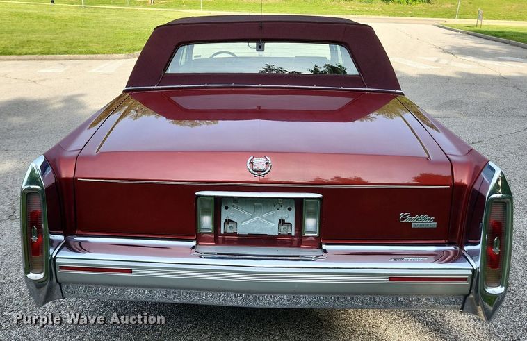 image for item LX9612 1992 Cadillac Brougham d'Elegance