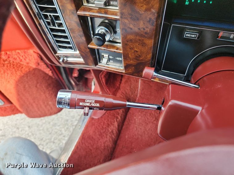 image for item LX9612 1992 Cadillac Brougham d'Elegance