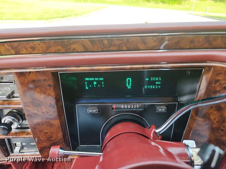 image for item LX9612 1992 Cadillac Brougham d'Elegance