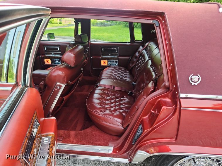 image for item LX9612 1992 Cadillac Brougham d'Elegance