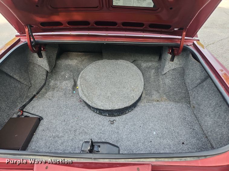 image for item LX9612 1992 Cadillac Brougham d'Elegance