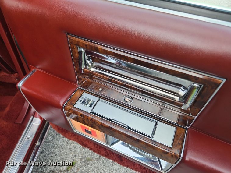 image for item LX9612 1992 Cadillac Brougham d'Elegance