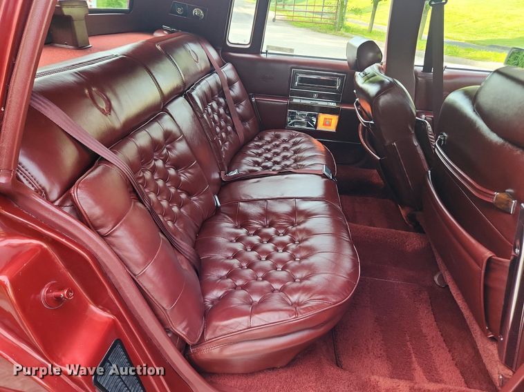 image for item LX9612 1992 Cadillac Brougham d'Elegance