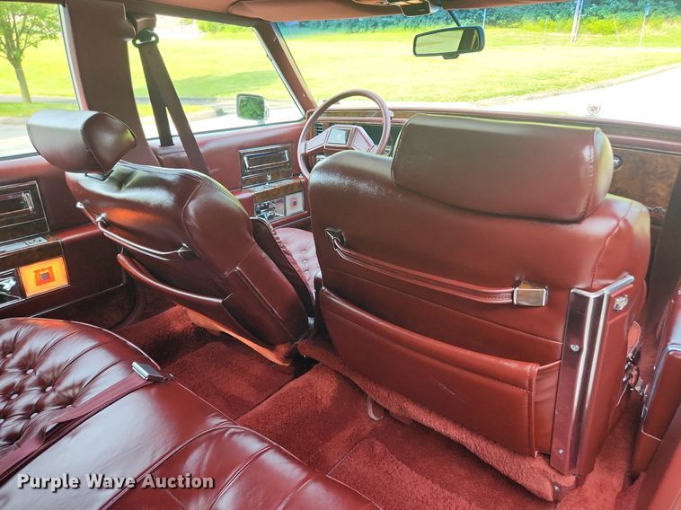 image for item LX9612 1992 Cadillac Brougham d'Elegance