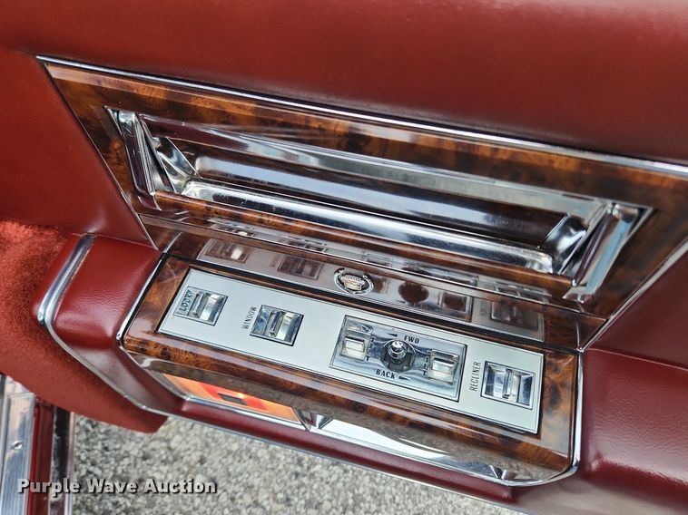 image for item LX9612 1992 Cadillac Brougham d'Elegance