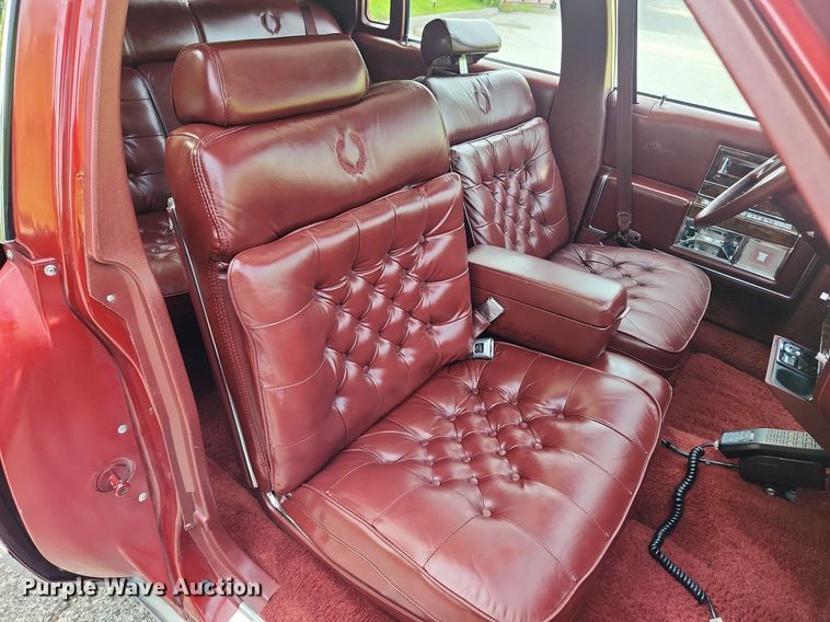 image for item LX9612 1992 Cadillac Brougham d'Elegance