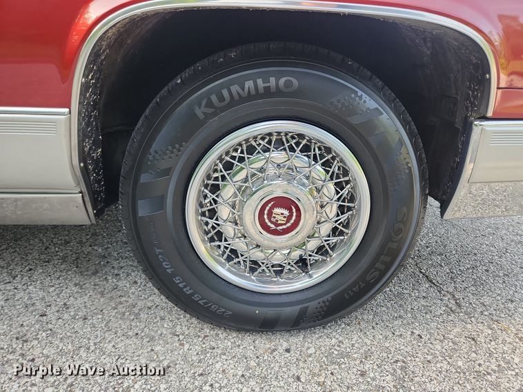 image for item LX9612 1992 Cadillac Brougham d'Elegance