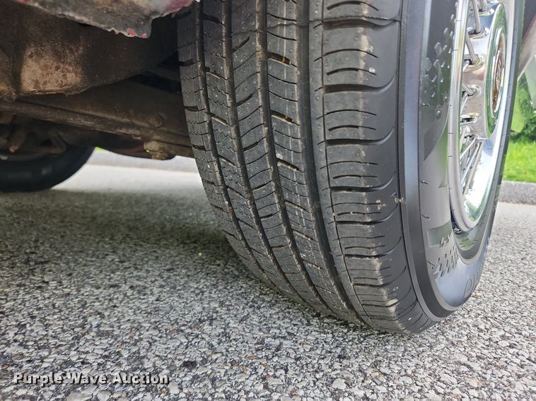 image for item LX9612 1992 Cadillac Brougham d'Elegance