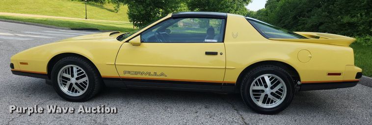 image for item LX9613 1987 Pontiac Firebird Formula