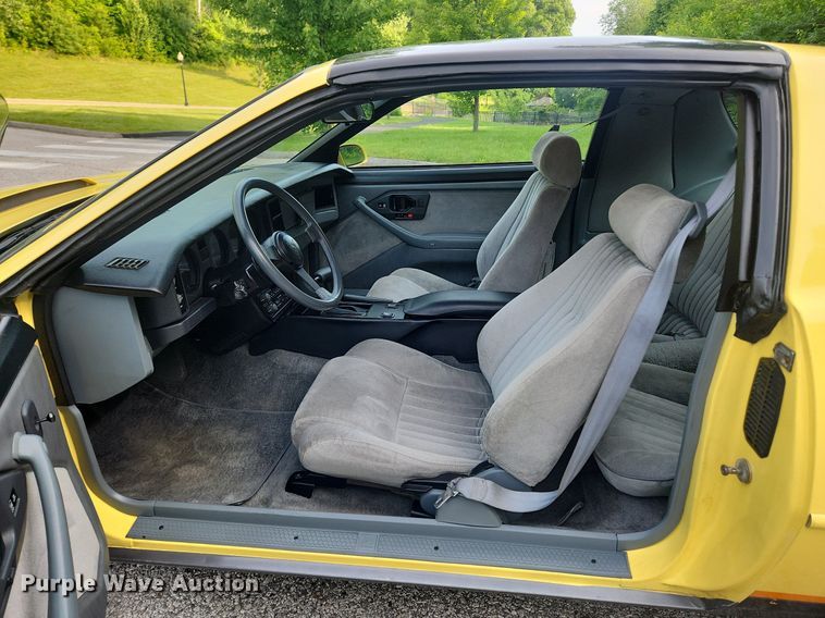 image for item LX9613 1987 Pontiac Firebird Formula