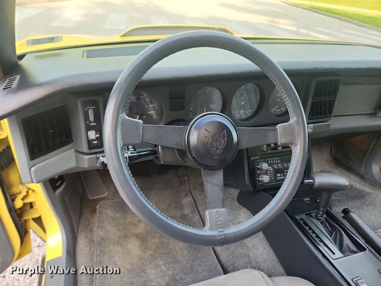 image for item LX9613 1987 Pontiac Firebird Formula