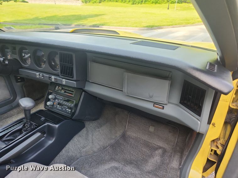 image for item LX9613 1987 Pontiac Firebird Formula