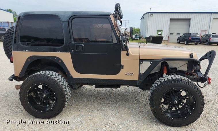 image for item LX9614 1999 Jeep Wrangler Sport  SUV