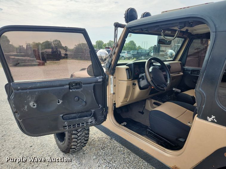 image for item LX9614 1999 Jeep Wrangler Sport  SUV