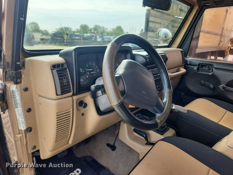 image for item LX9614 1999 Jeep Wrangler Sport  SUV