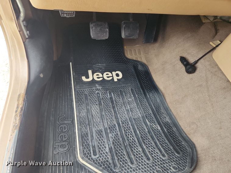 image for item LX9614 1999 Jeep Wrangler Sport  SUV