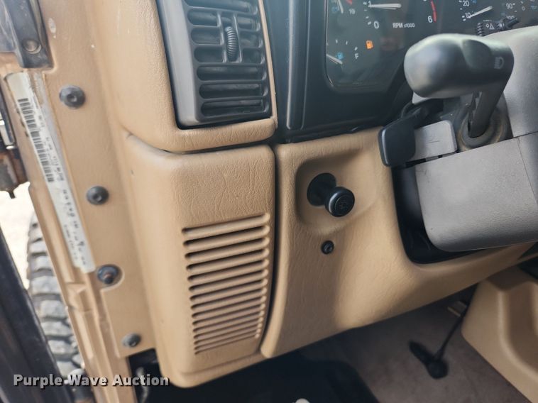 image for item LX9614 1999 Jeep Wrangler Sport  SUV