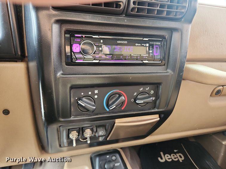 image for item LX9614 1999 Jeep Wrangler Sport  SUV