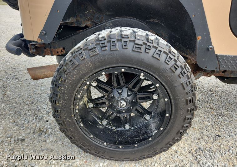 image for item LX9614 1999 Jeep Wrangler Sport  SUV