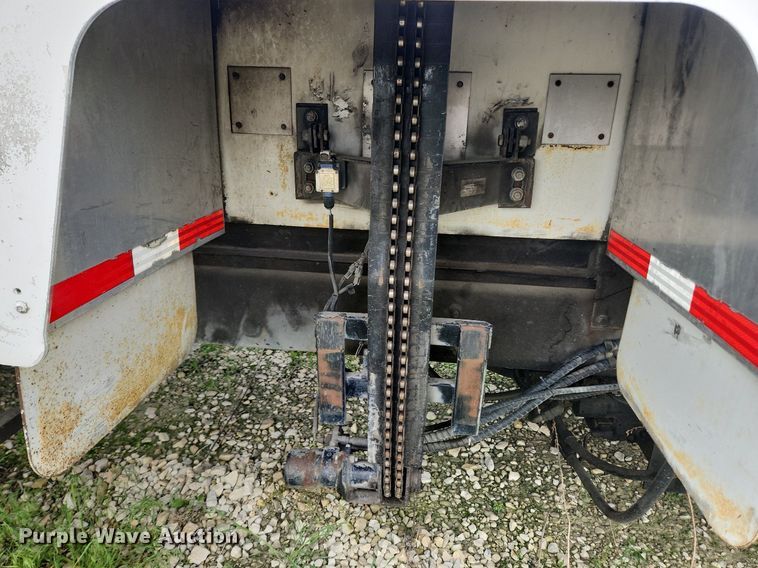 image for item LX9616 2007 International 4400  box truck