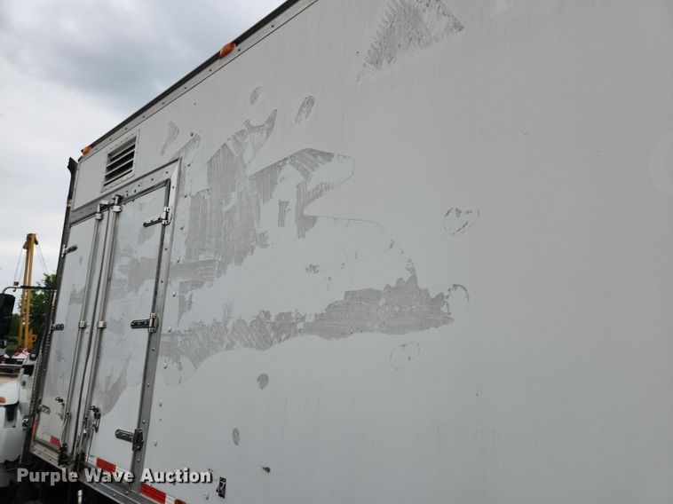 image for item LX9616 2007 International 4400  box truck