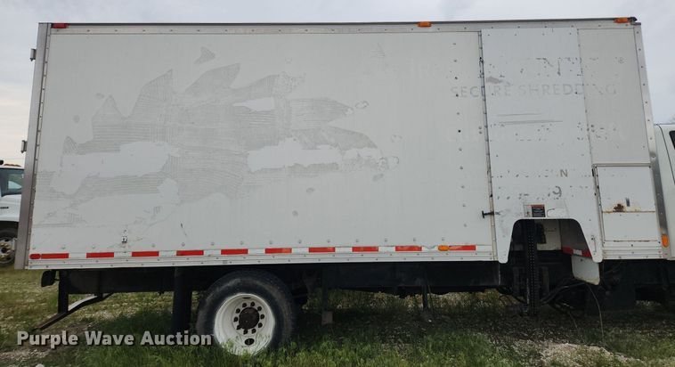 image for item LX9616 2007 International 4400  box truck