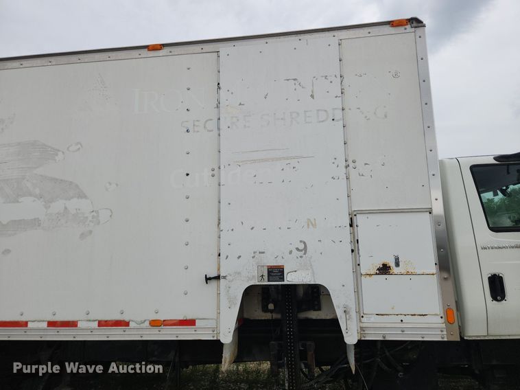 image for item LX9616 2007 International 4400  box truck