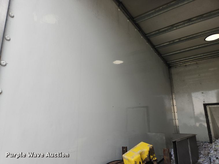 image for item LX9616 2007 International 4400  box truck