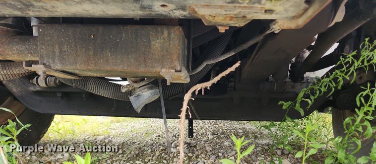 image for item LX9616 2007 International 4400  box truck