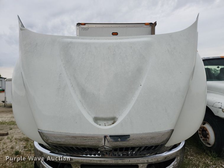 image for item LX9616 2007 International 4400  box truck