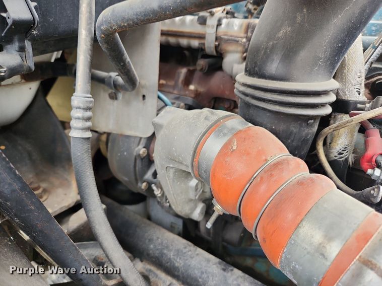 image for item LX9616 2007 International 4400  box truck