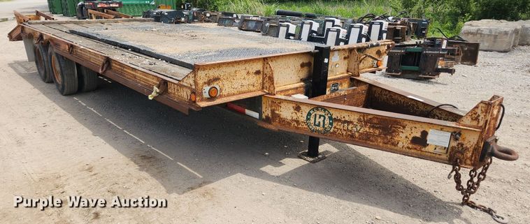 image for item LX9630 2004 Holden HCZ24KT  equipment trailer