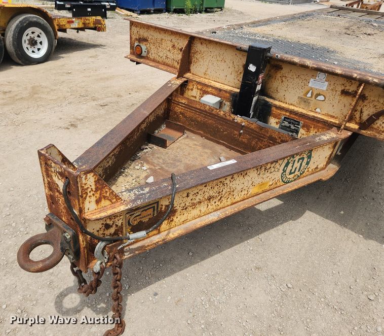 image for item LX9630 2004 Holden HCZ24KT  equipment trailer