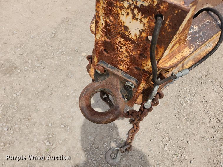 image for item LX9630 2004 Holden HCZ24KT  equipment trailer