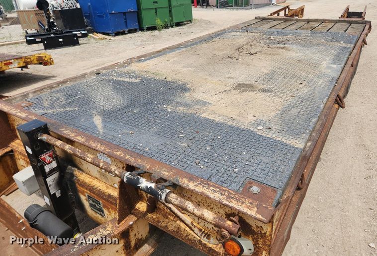 image for item LX9630 2004 Holden HCZ24KT  equipment trailer