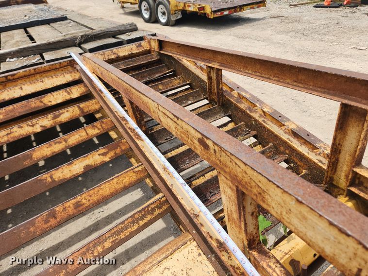 image for item LX9630 2004 Holden HCZ24KT  equipment trailer