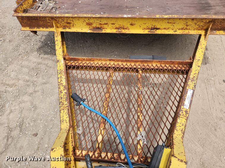 image for item LX9631 2007 Cronkite 2900EWA  equipment trailer