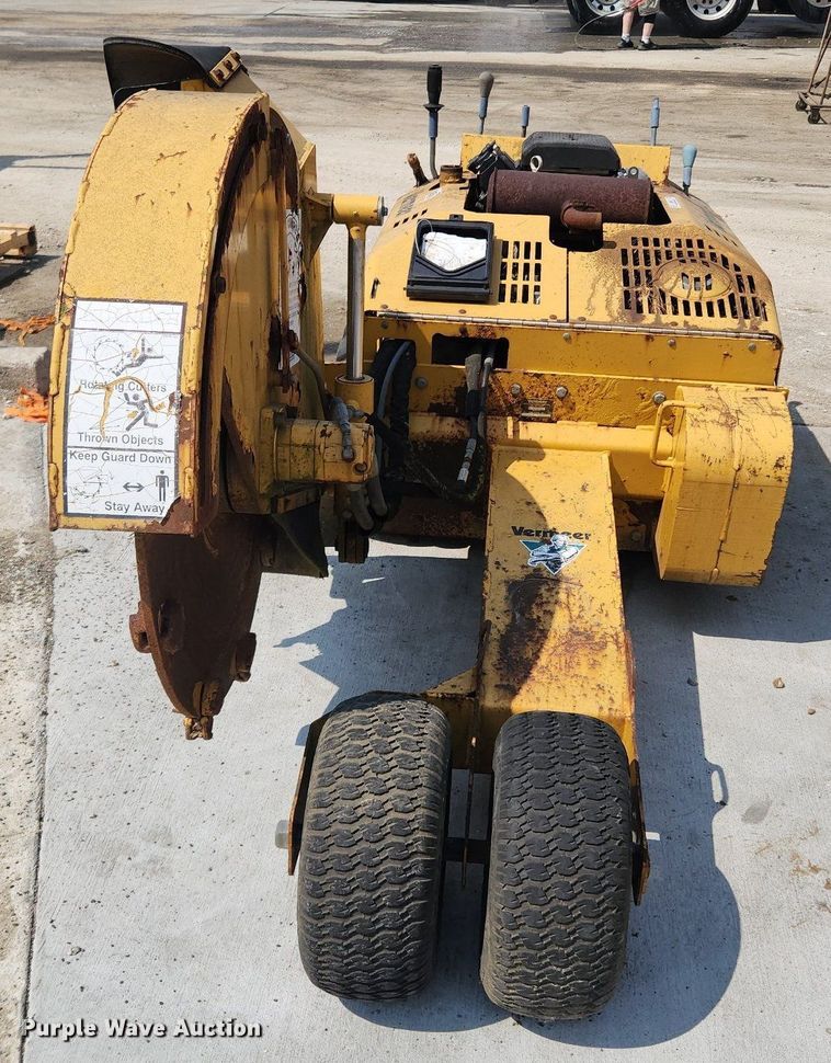 image for item LX9637 2002 Vermeer V2050  root cutter